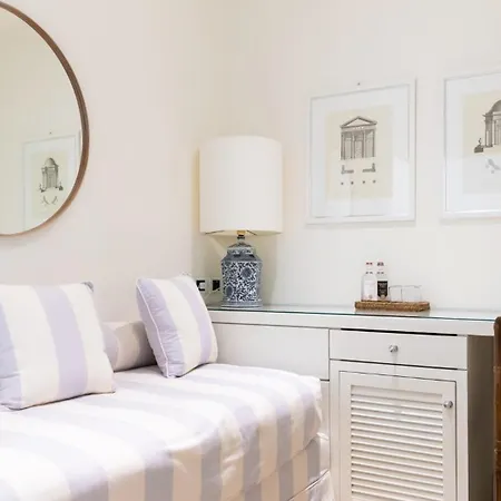 Hotel California Park 4*