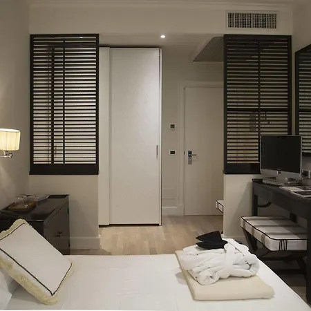 Hotel California Park