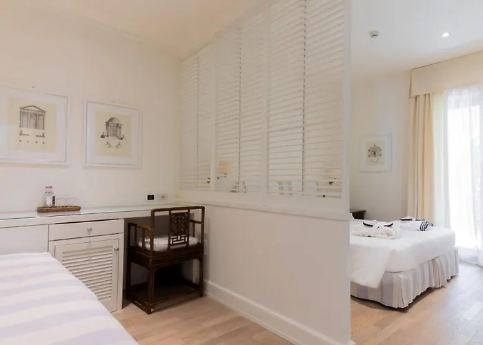 California Park Готель 4*