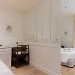 California Park Ξενοδοχείο 4*