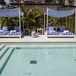 California Park Ξενοδοχείο 4*