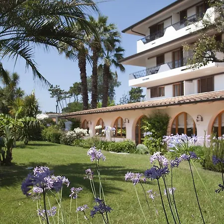 California Park Ξενοδοχείο 4*