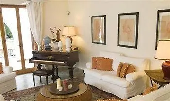 Hotel California Park 4*