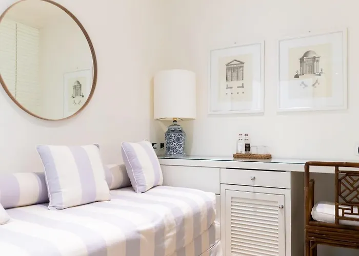 Hotell California Park 4*