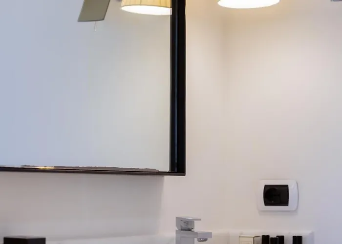 Hotel California Park