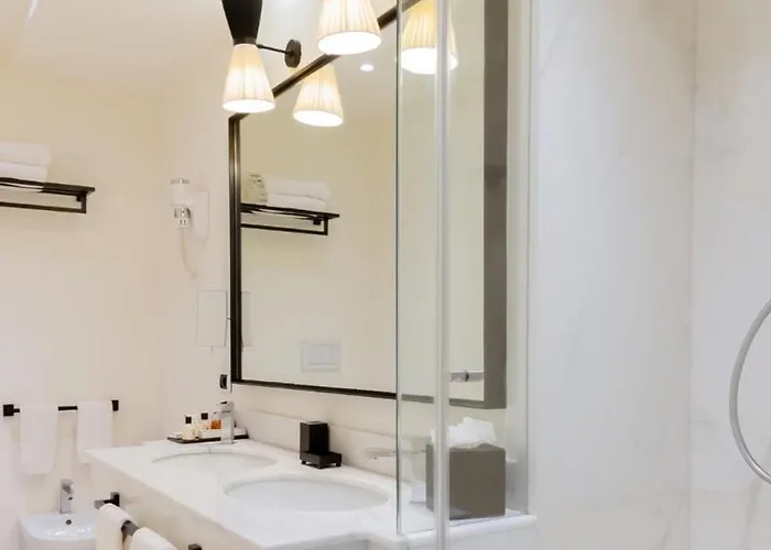 卡莉福尼亚花园酒店 酒店 马尔米堡