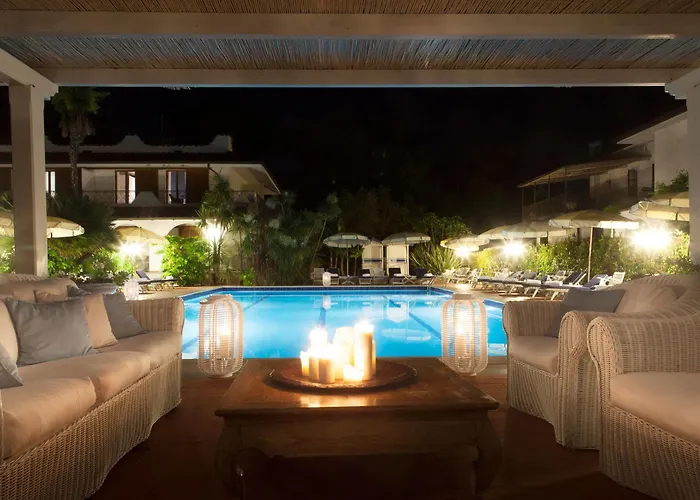 卡莉福尼亚花园酒店