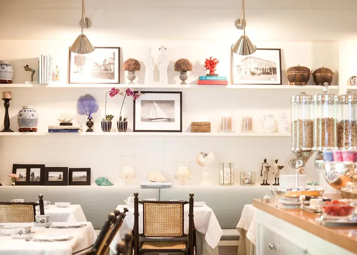 卡莉福尼亚花园酒店 酒店 马尔米堡